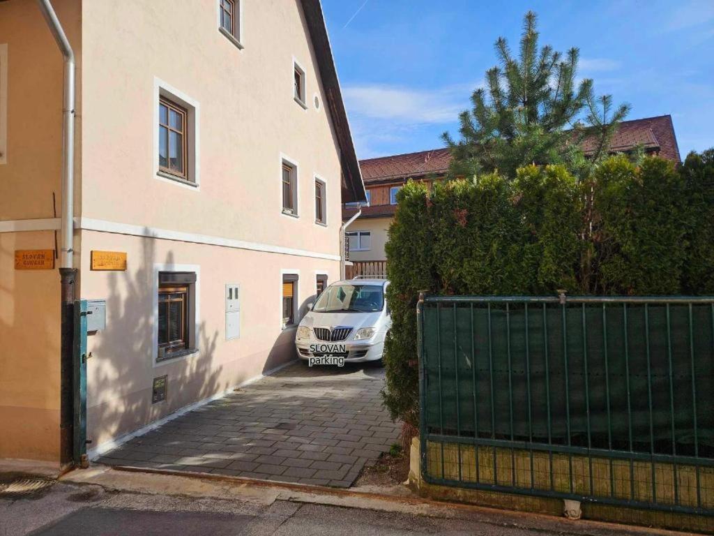 Apartment Slovan Škofja Loka Exteriér fotografie